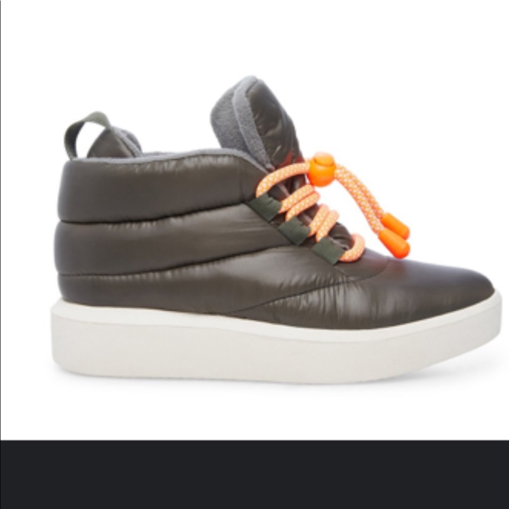 Steve Madden Olive Puffer sneaker